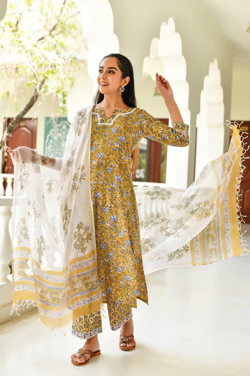 Printed Straight Kurta and Pant set with Dupatta