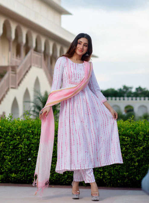 Women Printed Flared Kurta and Pant set with Dupatta