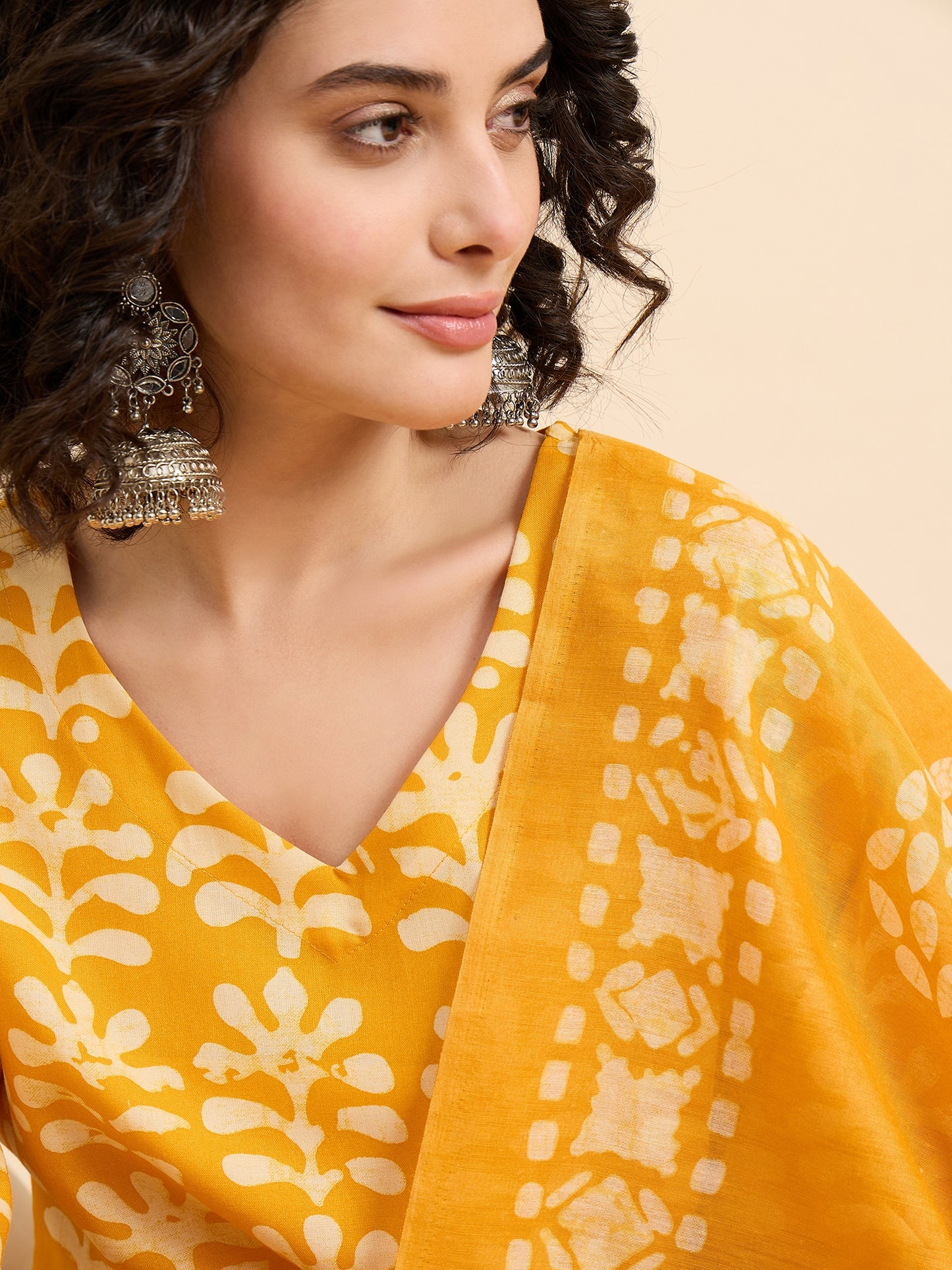 Women Viscose Yellow Straight Kurta And Pant Set With Dupatta