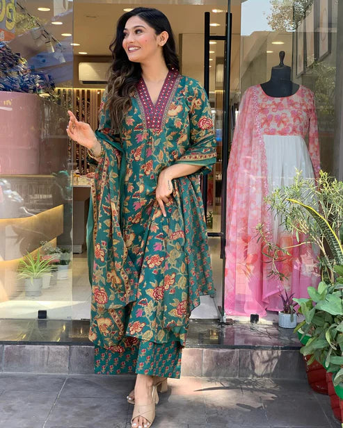 Printed A-Line Green Kurta and Pant Set With Dupatta