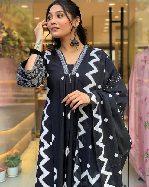 Printed A-Line Black Kurta and Pant Set With Dupatta