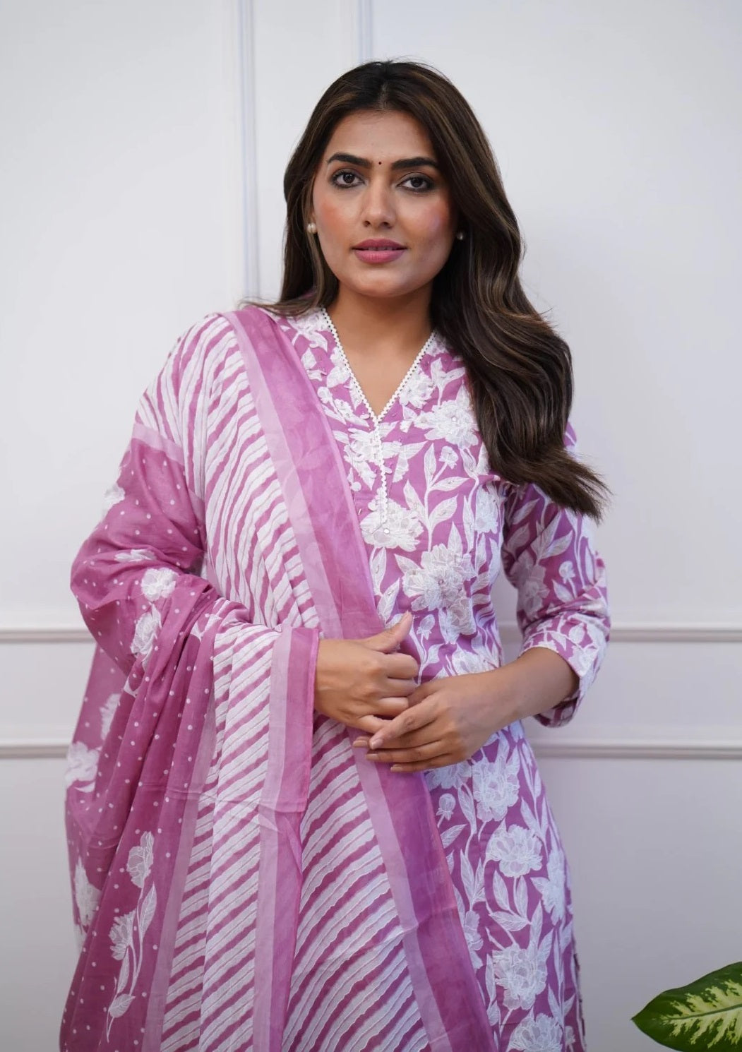 Women Viscose Floral Printed Pink Kurta And Pant Set With Dupatta