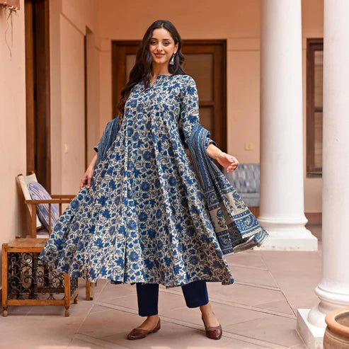 Women Printed Anarkali Kurta and pant set with Dupatta