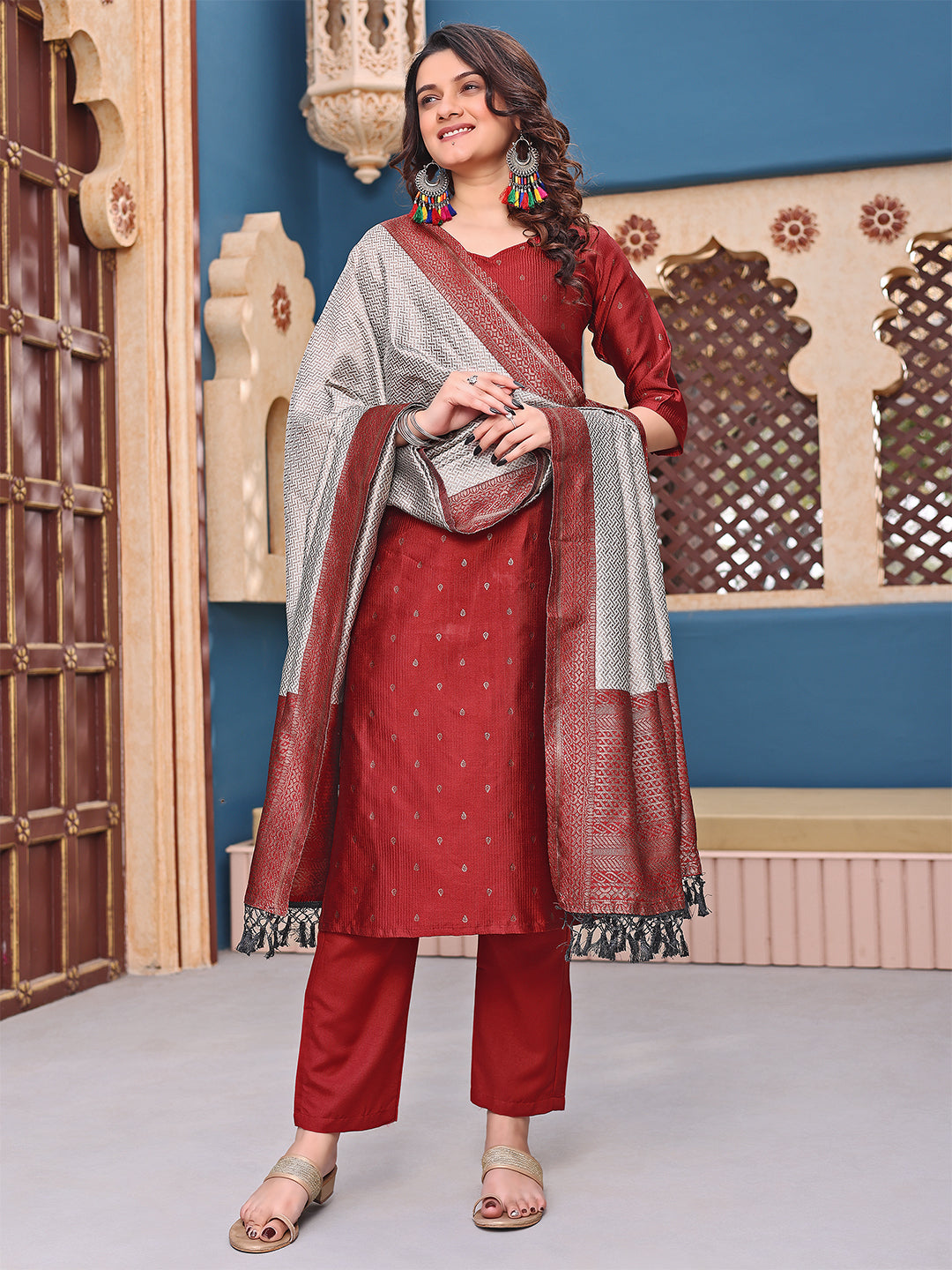 Women Jacquard Kurta Pant Dupatta Set