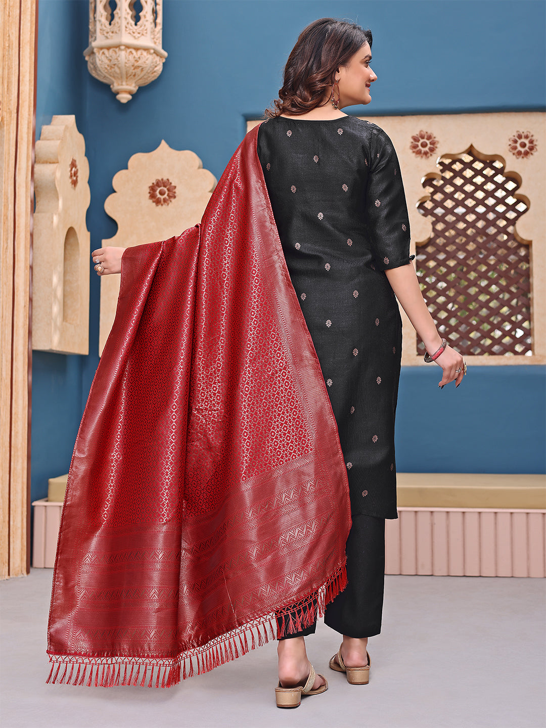 Women Jacquard Kurta Pant Dupatta Set