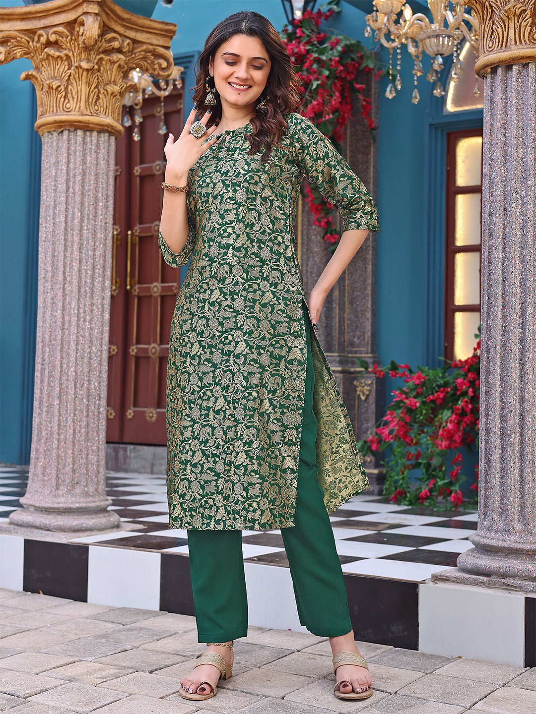 Women Jacquard Kurta Pant Set