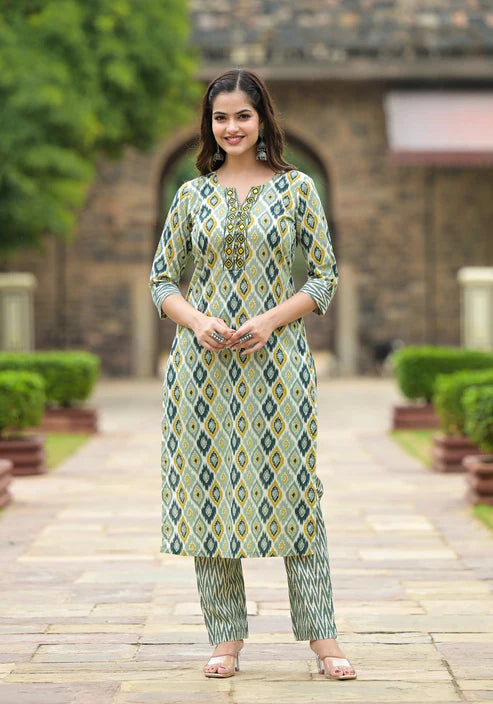 Printed Straight Kurta and Pant set with Dupatta