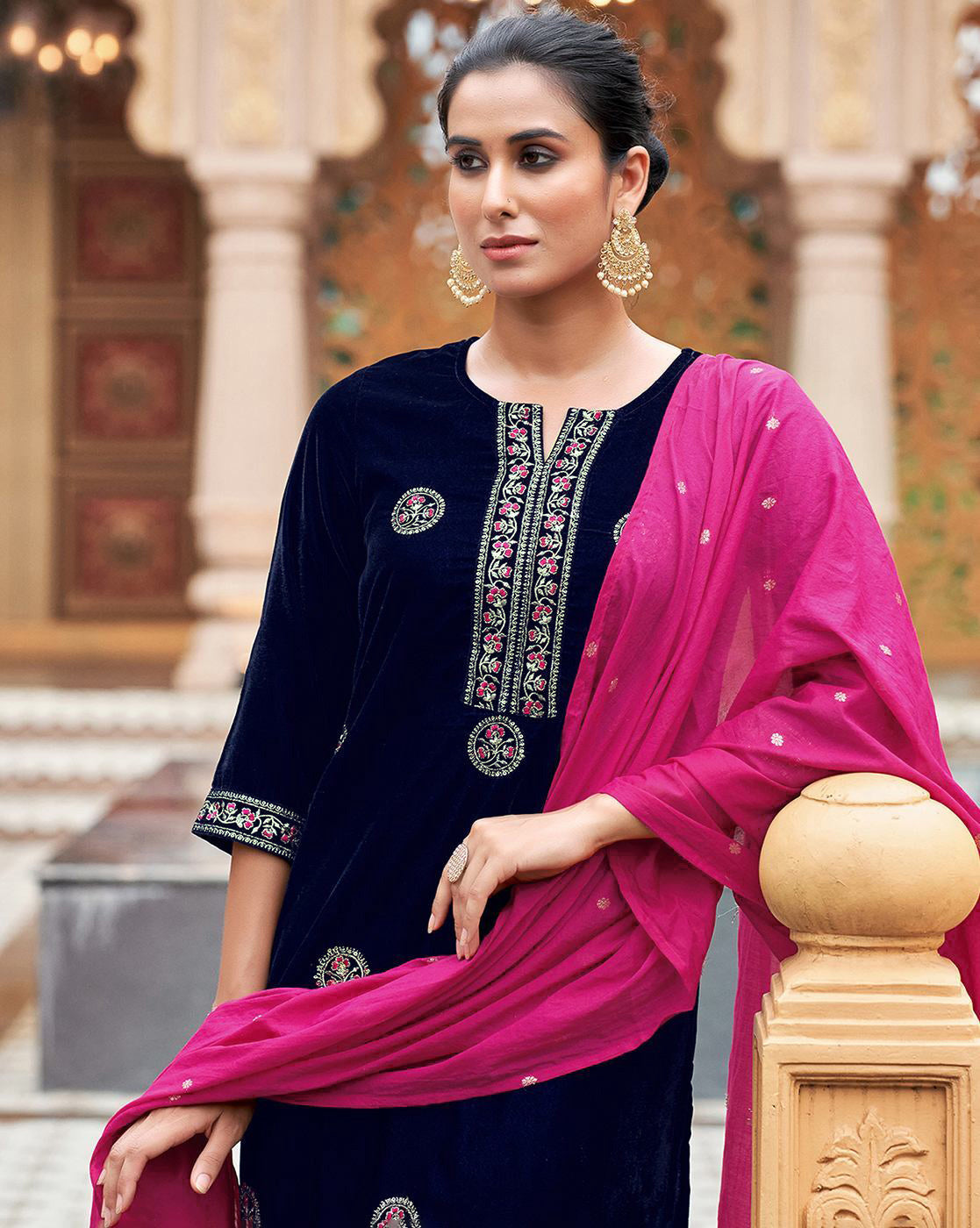 Women Velvet Kurta Pant Dupatta Set
