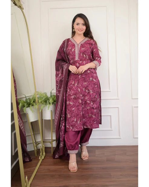 Embroidery Straight Kurta and Pant set with Dupatta