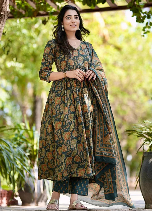 Floral Printed Anarkali Green Kurta and Pant Set With Dupatta