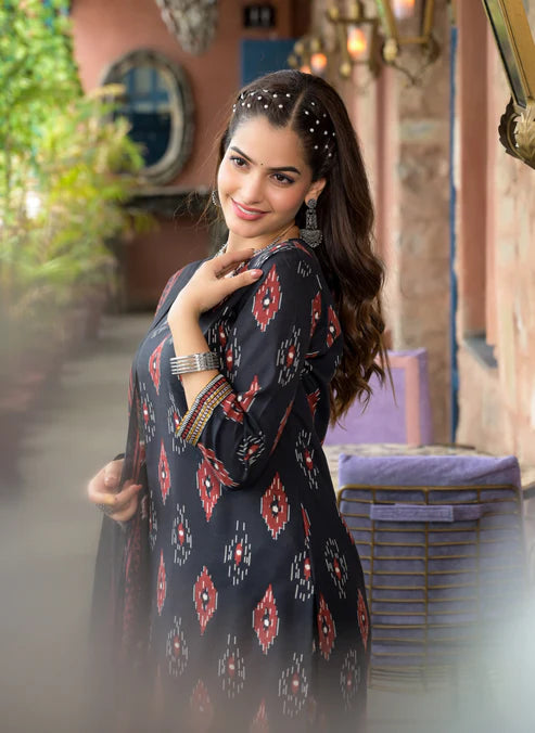 Embroidery Straight Kurta and Pant set with Dupatta