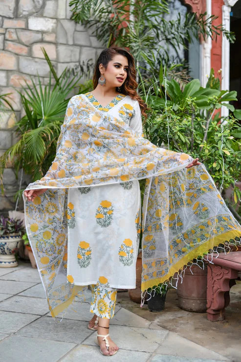 Ethnic Set Women Block Printed Kurta and Pant set With Dupatta