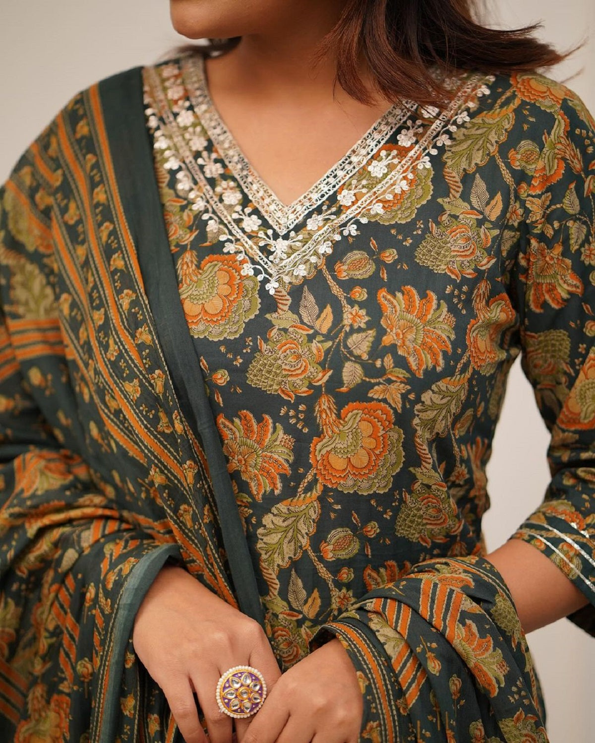 Women Floral Printed Viscose Rayon Green Kurta Pant And Dupatta Set