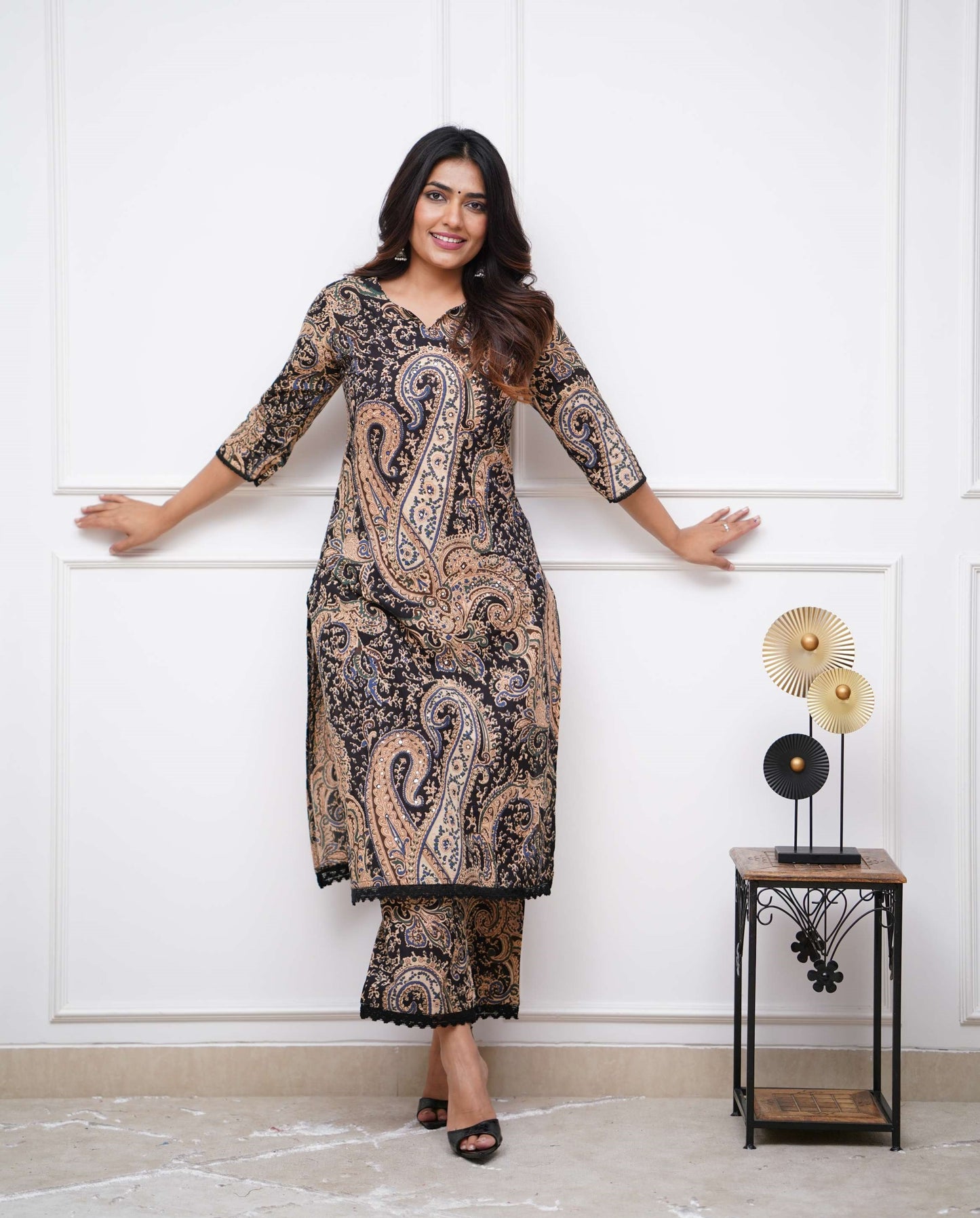 Women Black Printed Viscose Rayon Kurta & Pant Set