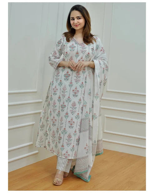 Ethnic Set Women Block Printed Kurta and Pant Set With Dupatta