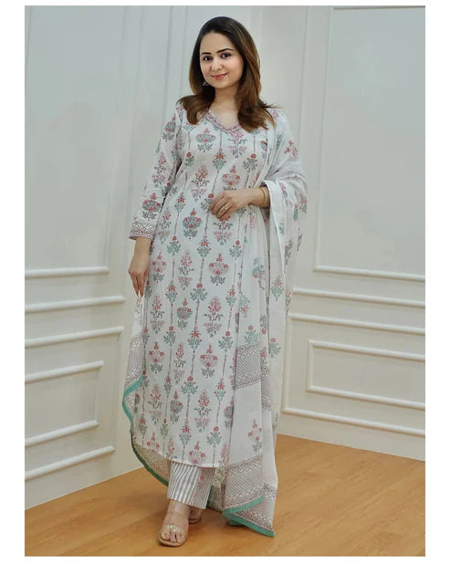 Ethnic Set Women Block Printed Kurta and Pant Set With Dupatta