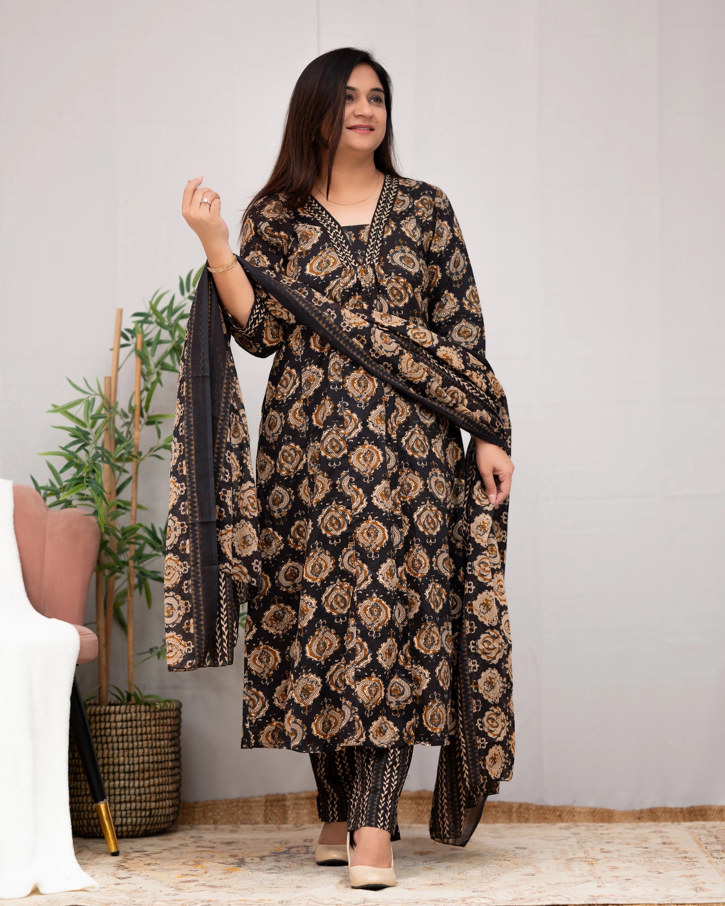 Women Black Kurta And Pant Set With Dupatta