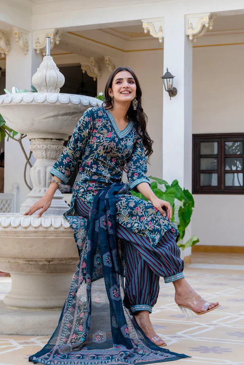Printed Straight Kurta and Pant set with Dupatta