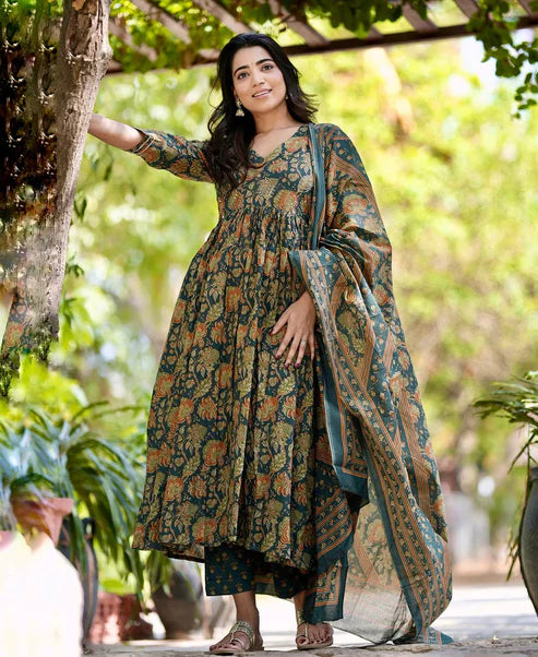 Floral Printed Anarkali Green Kurta and Pant Set With Dupatta
