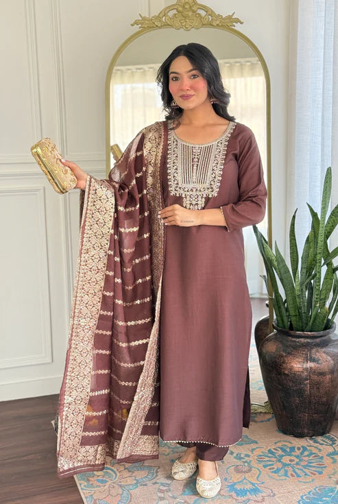 Embroidered Kurta Set for Women – Festive Wear with Dupatta