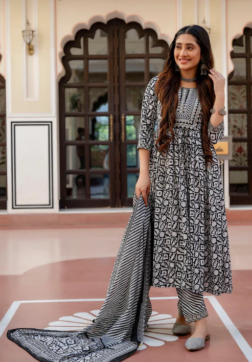 Embroidered kurta and pant Set with Dupatta Suit