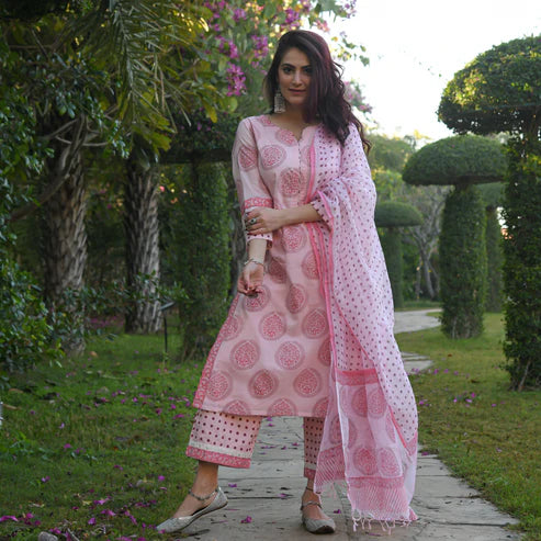 Printed Straight Kurta and Pant set with Dupatta