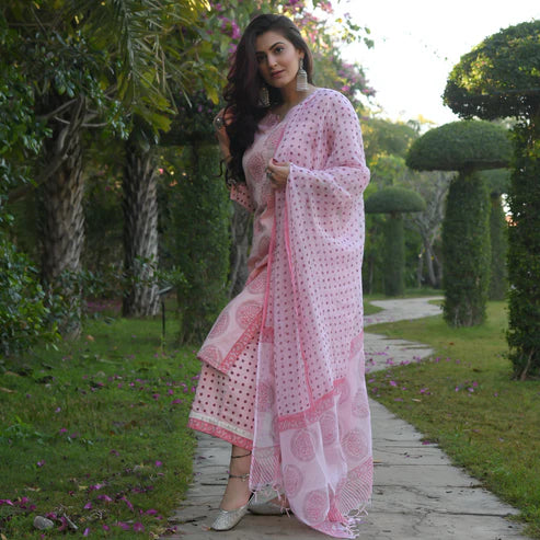 Printed Straight Kurta and Pant set with Dupatta