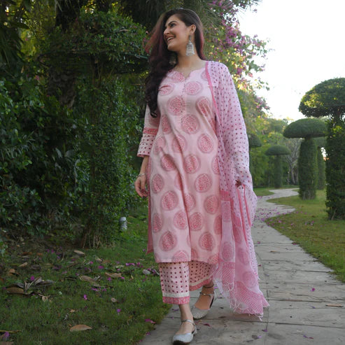 Printed Straight Kurta and Pant set with Dupatta