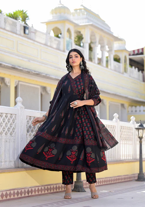Women Printed Anarkali Kurta and Pant set With Dupatta
