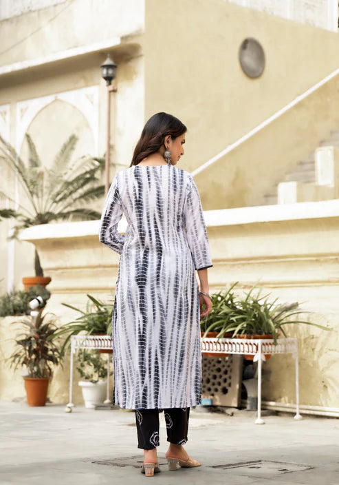 Shiburi Printed Kurta and Pant set with Dupatta