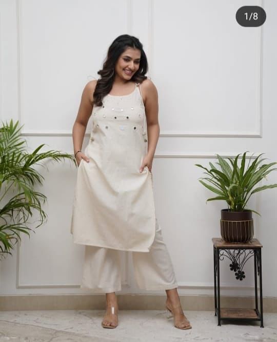 Beautiful sleeve less cord sets in cotton flex fabric