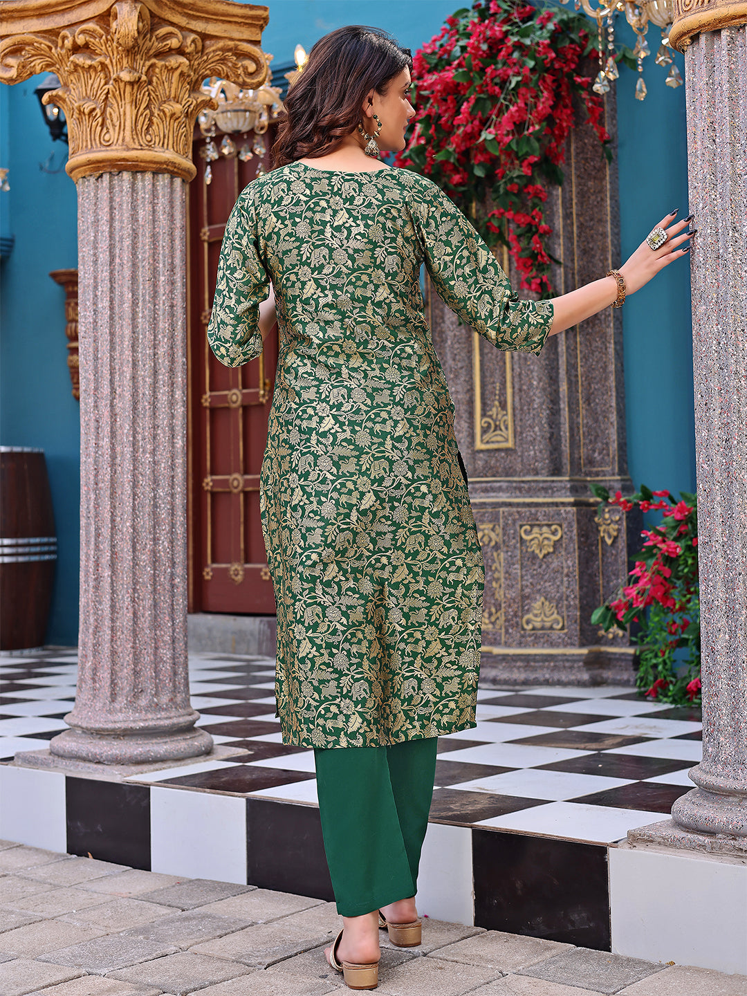 Women Jacquard Kurta Pant Set