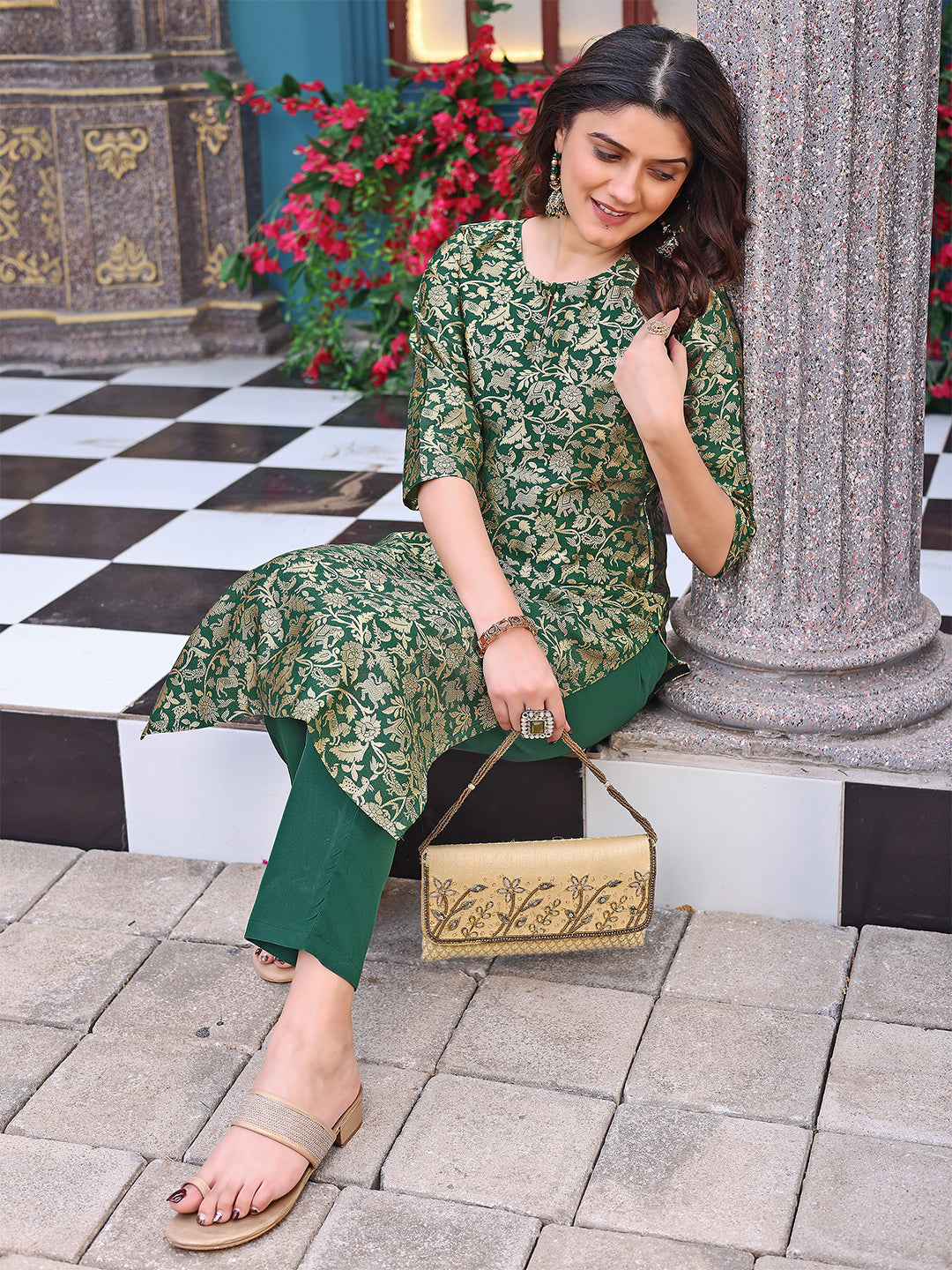 Women Jacquard Kurta Pant Set