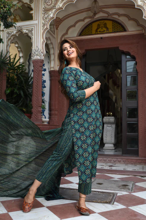 Printed Straight Kurta and Pant set with Dupatta