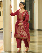 Women Jacquard Kurta Pant Dupatta Set