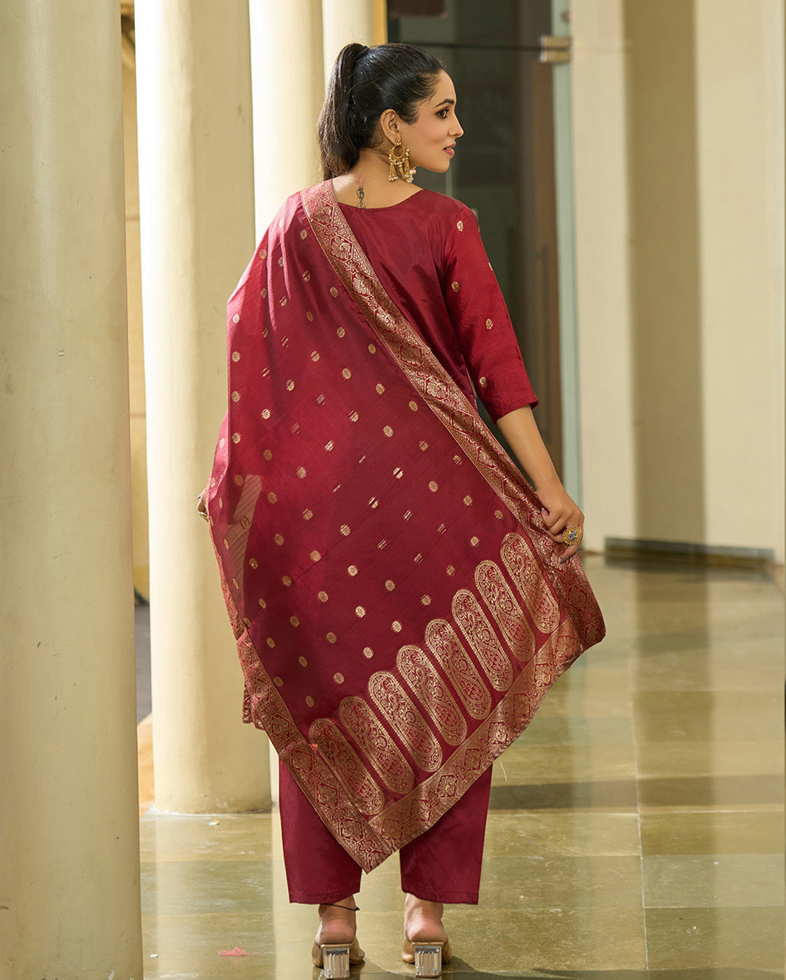 Women Jacquard Kurta Pant Dupatta Set