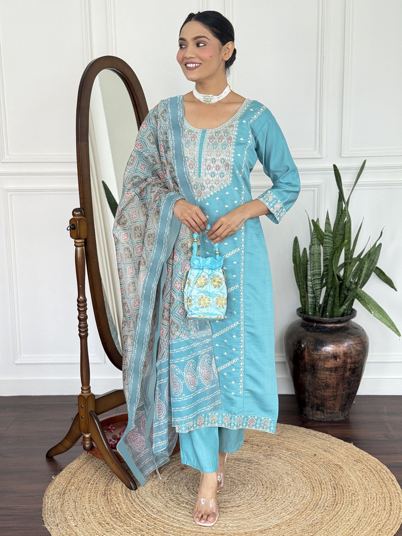 Vichitra Special Kurta Set