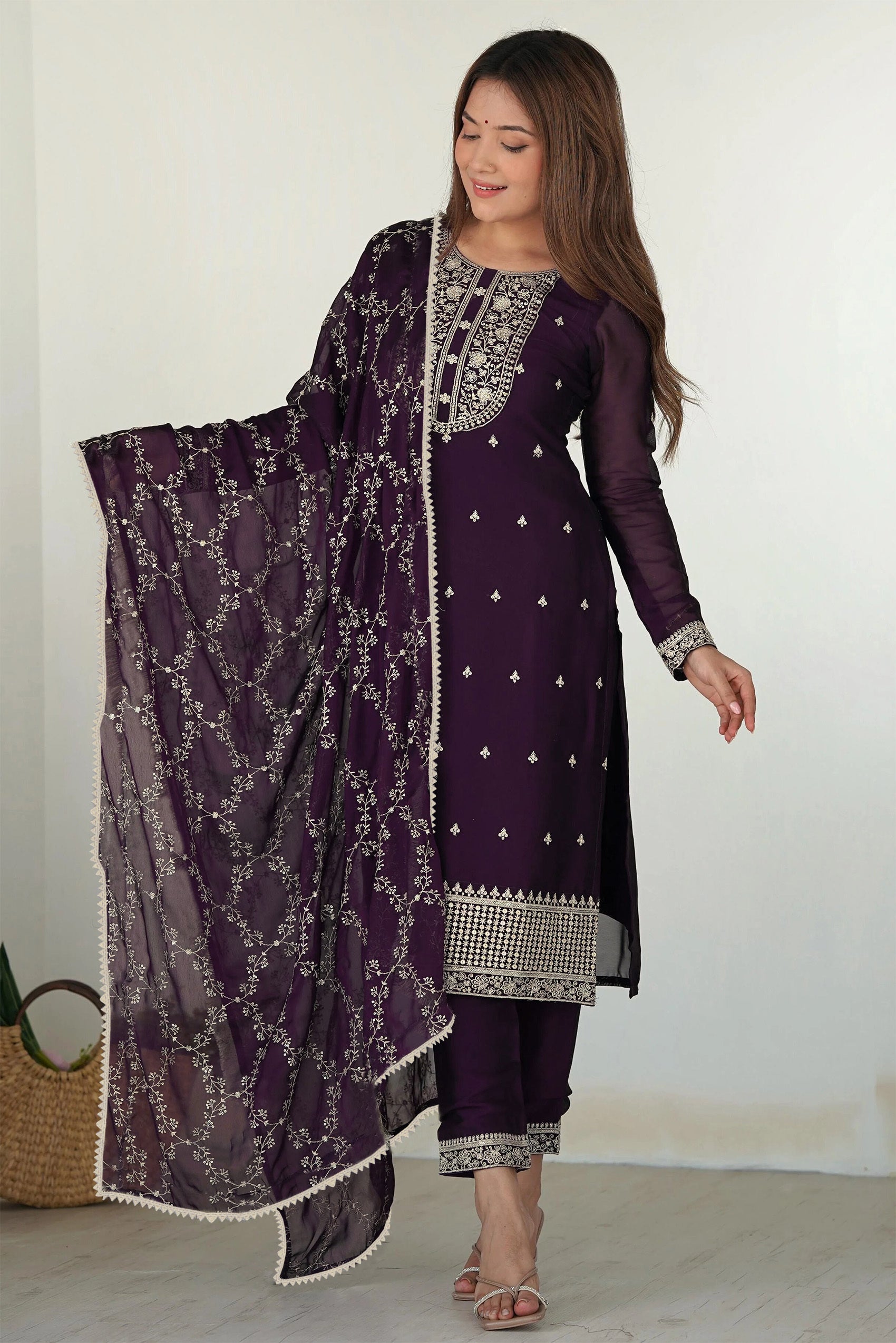 Women Georgette Kurta Pant Dupatta Set
