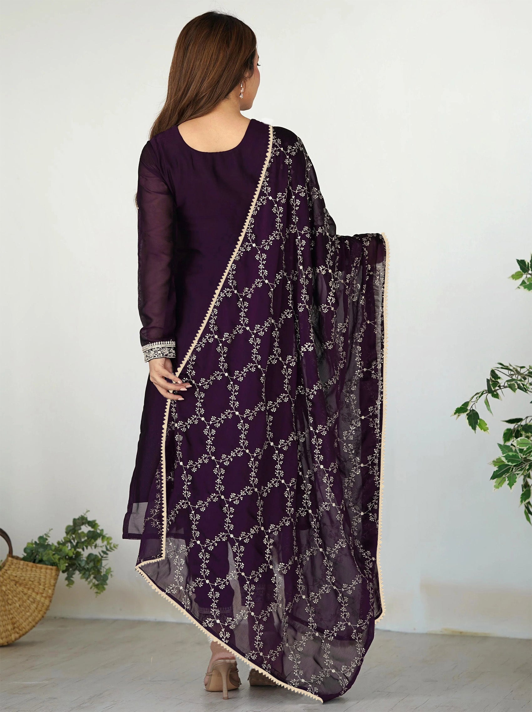 Women Georgette Kurta Pant Dupatta Set